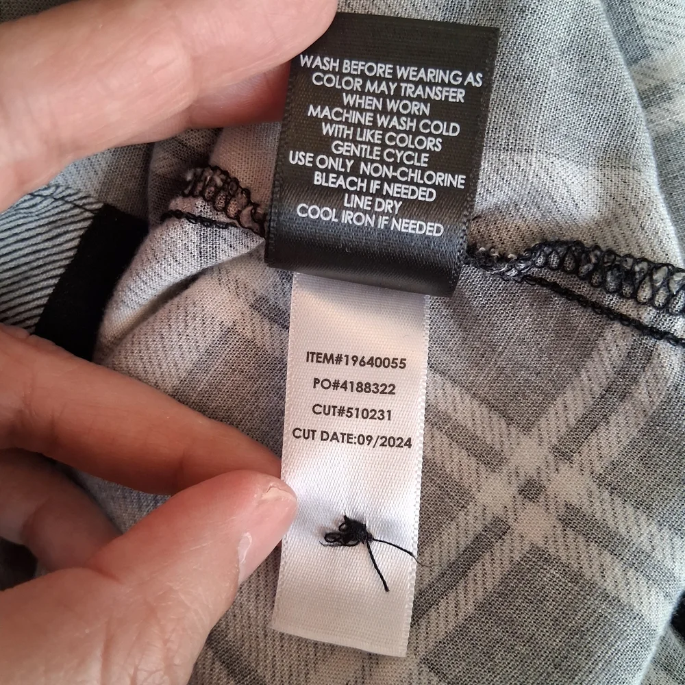 TORRID SIZE 00 Black & Cream Plaid Button-Front Shirt - Picture 6 of 7